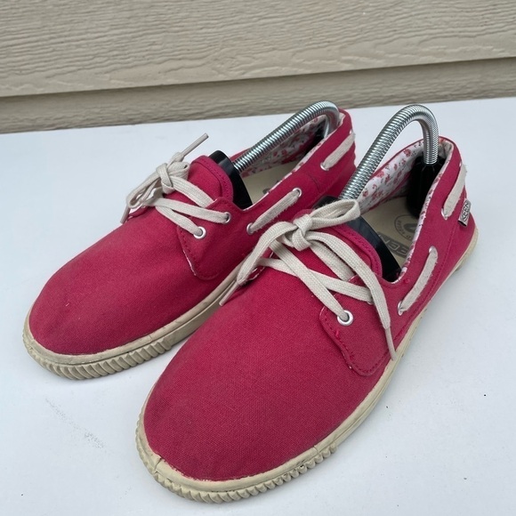 Keen sneaker slip on shoes size 9.5 - Picture 1 of 7